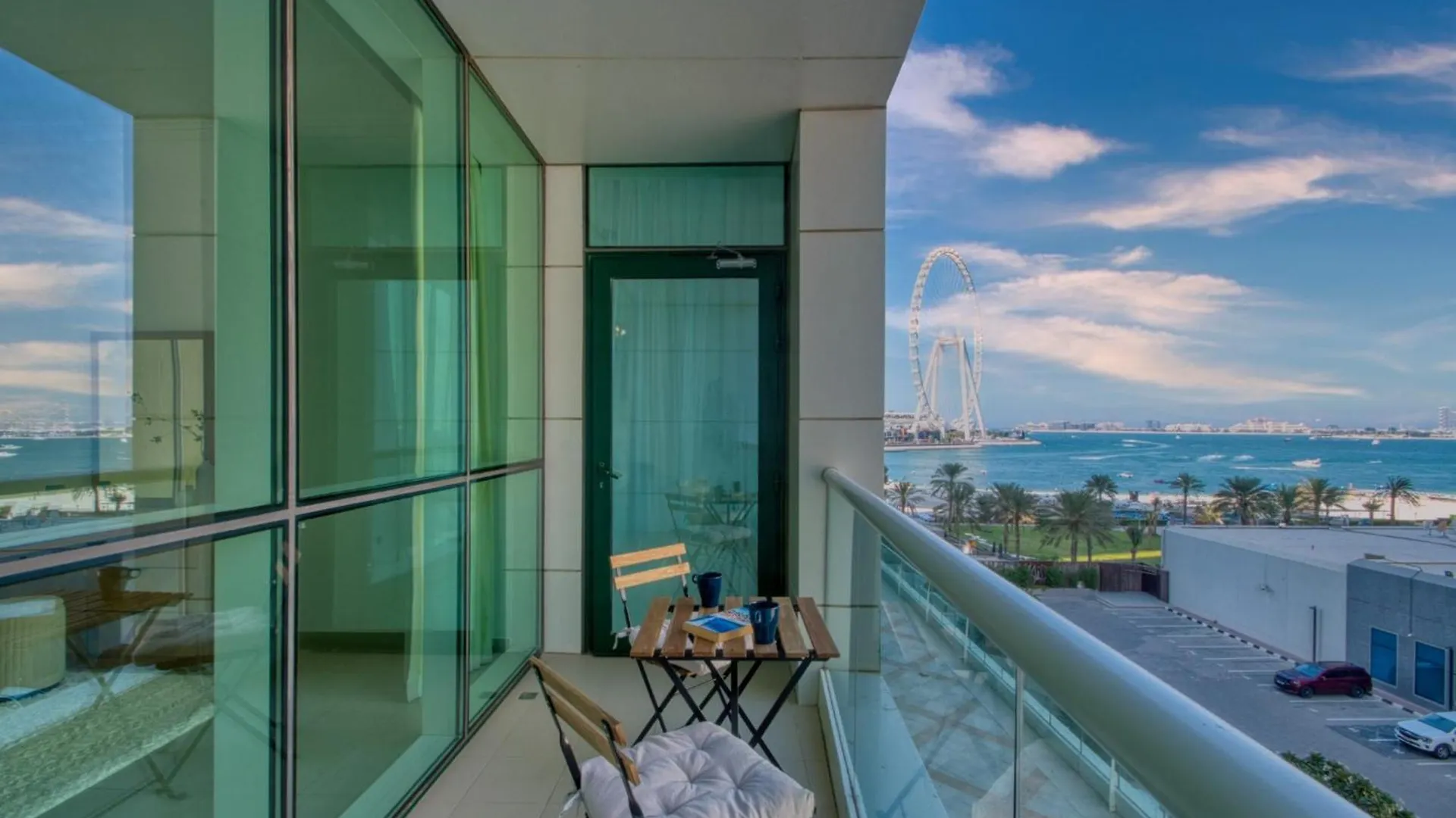 Artistic Retreat In Jbr With Private Beach Access Dubai United Arab Emirates