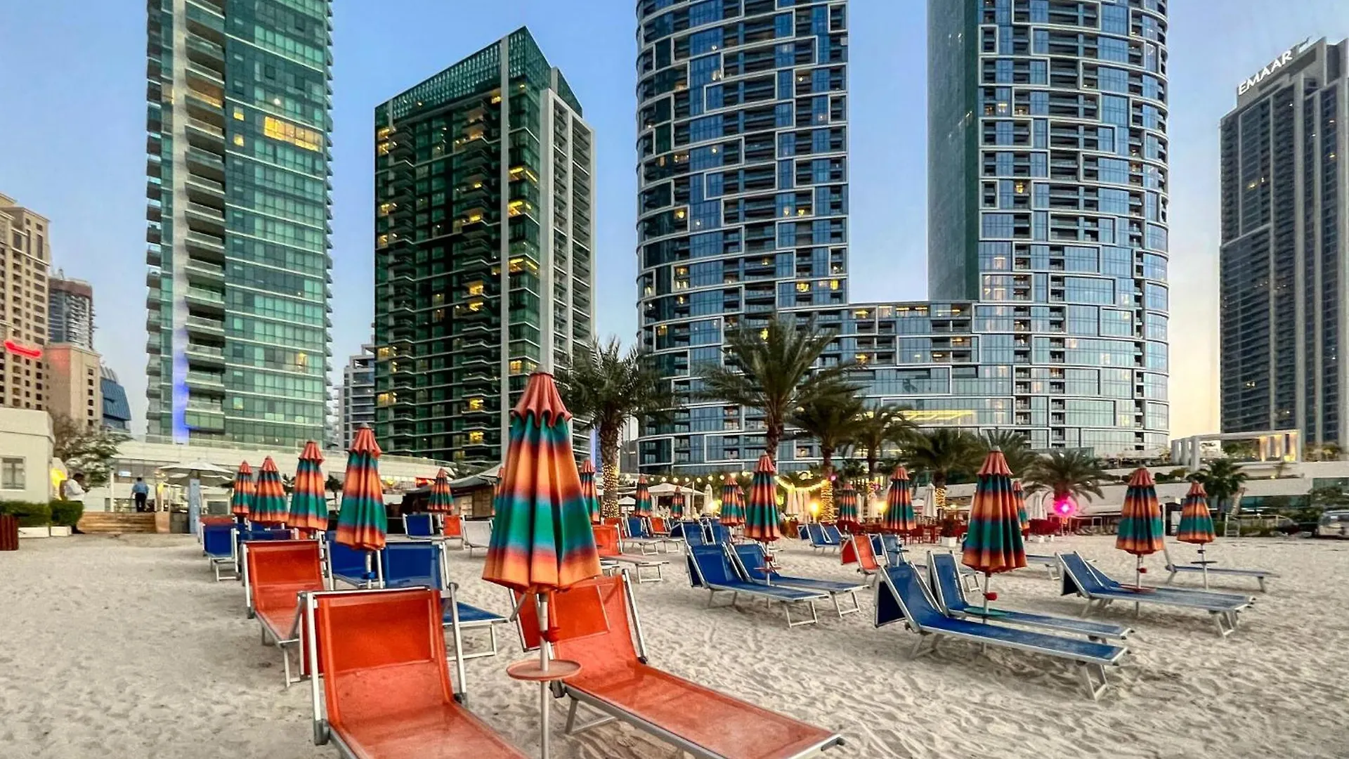 Artistic Retreat In Jbr With Private Beach Access Dubai United Arab Emirates