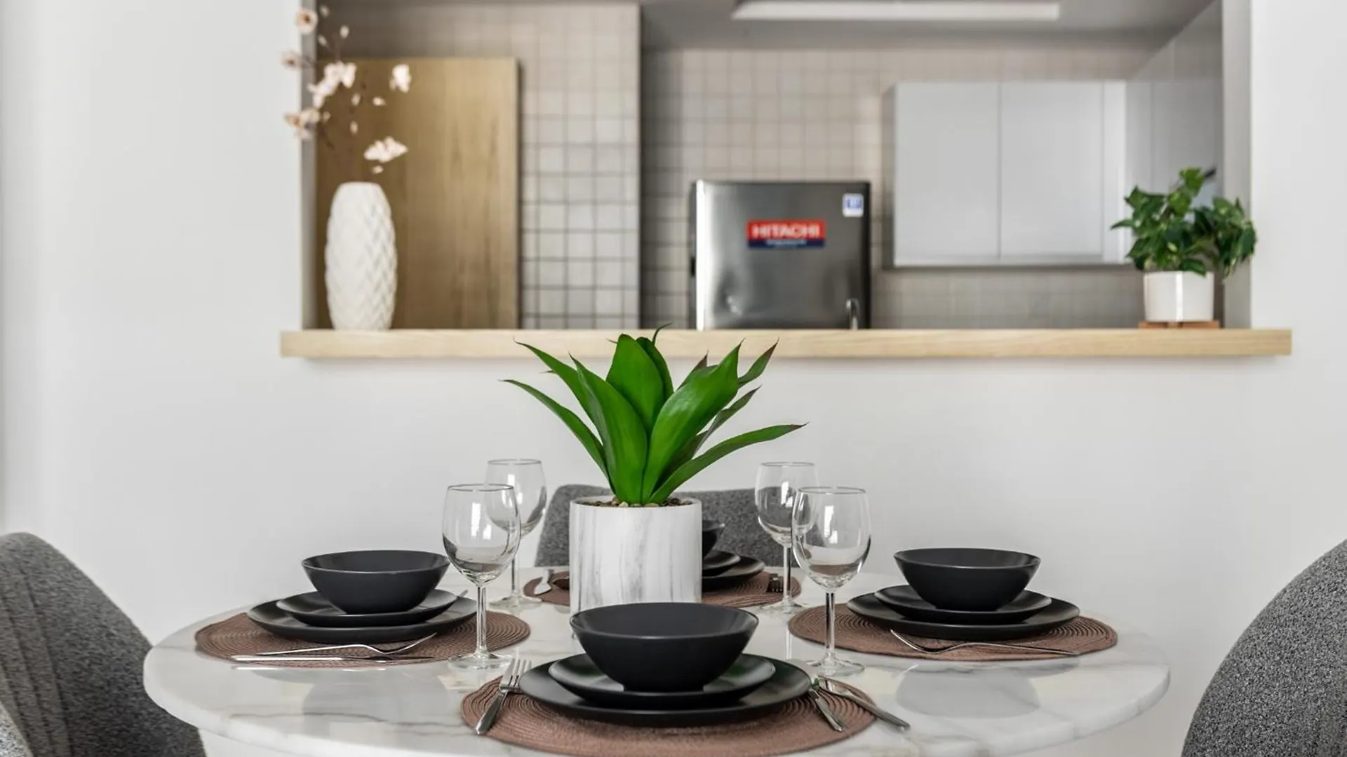Artistic Retreat In Jbr With Private Beach Access Dubai Apartment