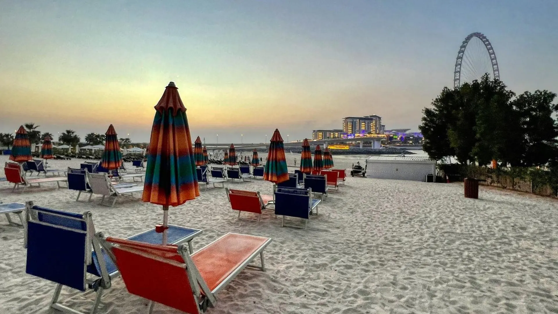 Apartment Artistic Retreat In Jbr With Private Beach Access Dubai